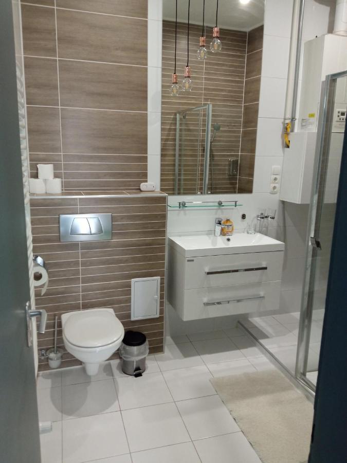 Cherry II Apartman Eger Ngoại thất bức ảnh